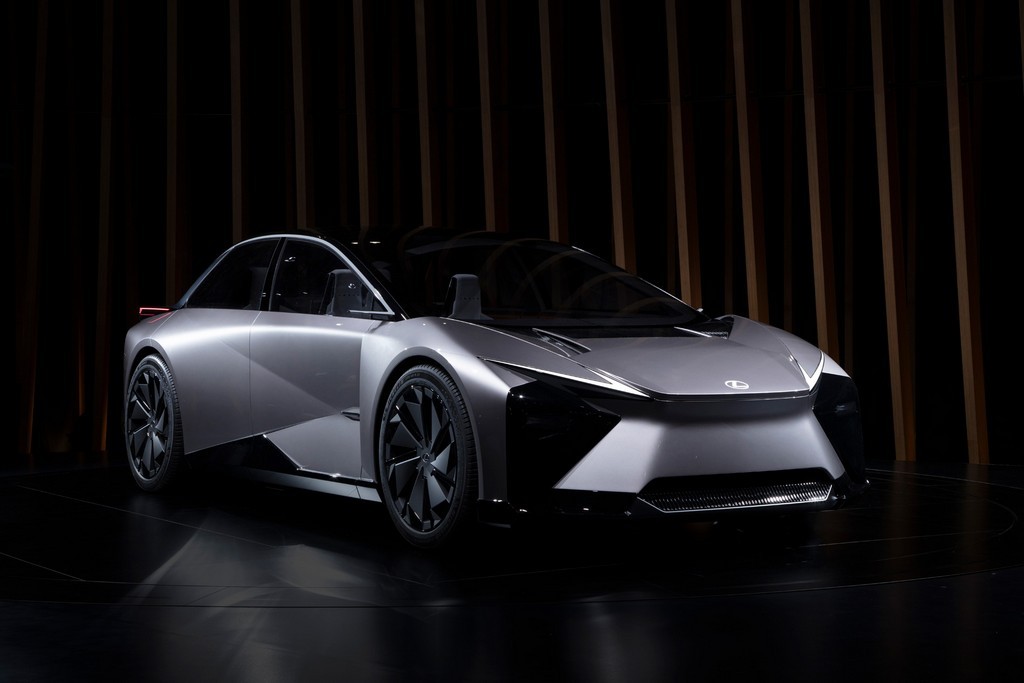 2026-ban érkeznek az új generációs akkumulátoros elektromos Lexusok Lexus_LF_ZC_7