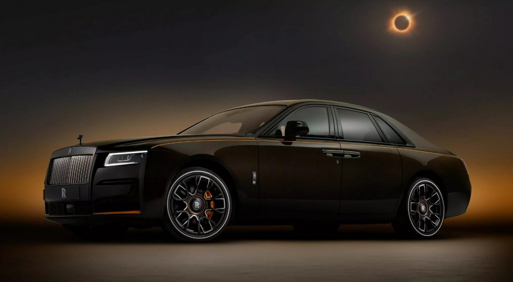 A Rolls-Royce Black Badge Ghost Ekleipsis egy napfogyatkozás által ihletett limitált kiadás