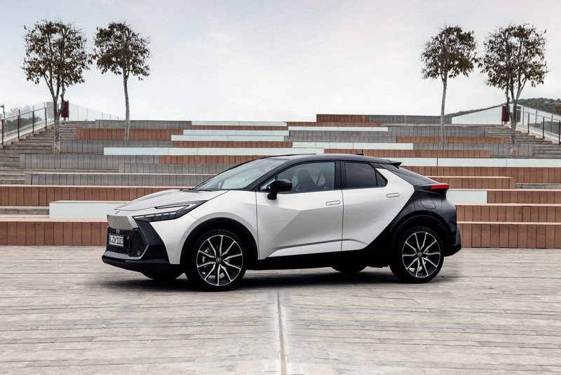 Toyota C-HR (1)