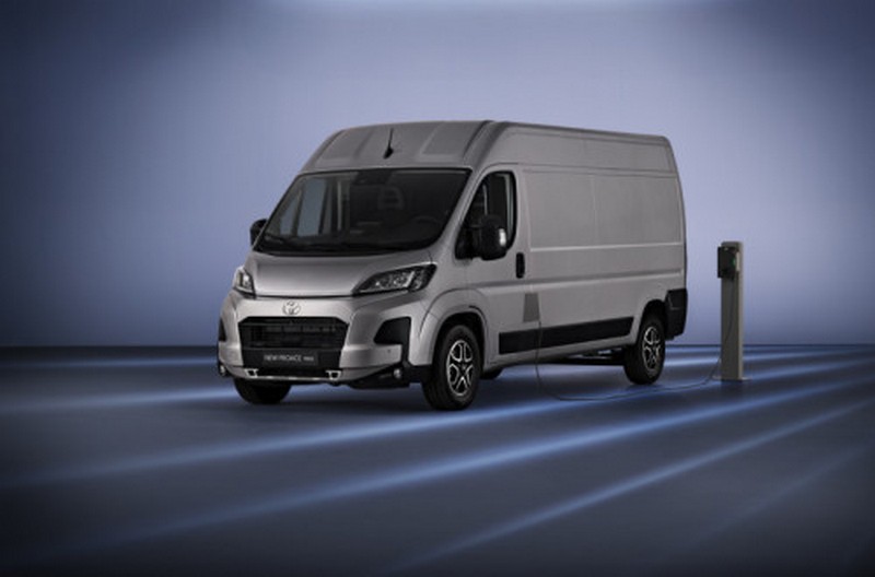 Toyota_PROACE_MAX_1