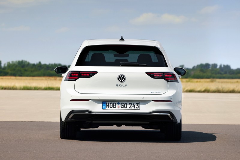 The new Volkswagen Golf eHybrid