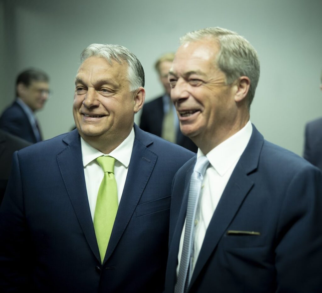 Orbán és Farage