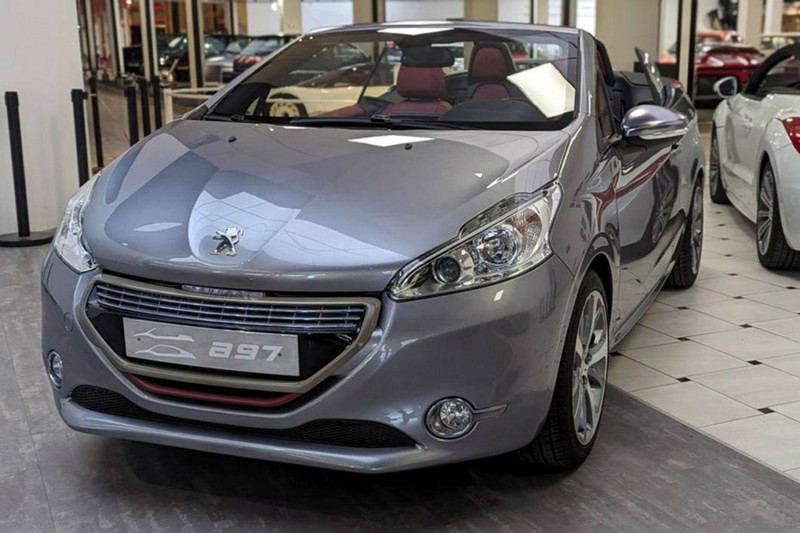 Peugeot-208-Cabriolet_2