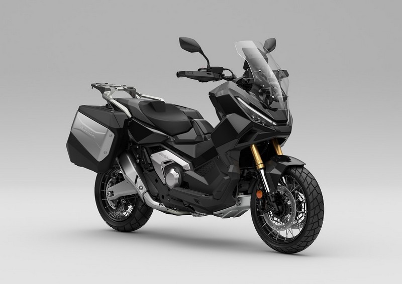 25YM Honda X-ADV