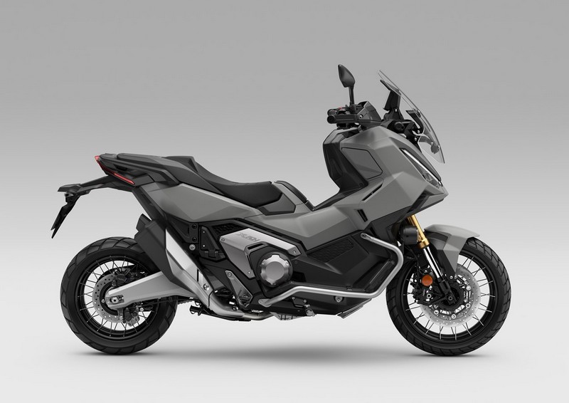 25YM Honda X-ADV