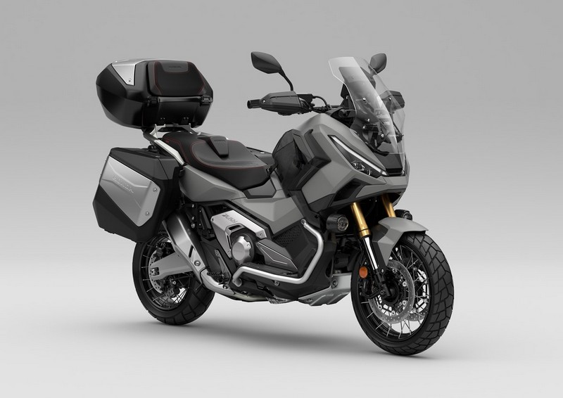 25YM Honda X-ADV