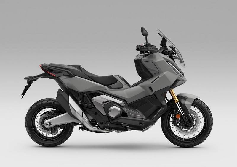 25YM Honda X-ADV