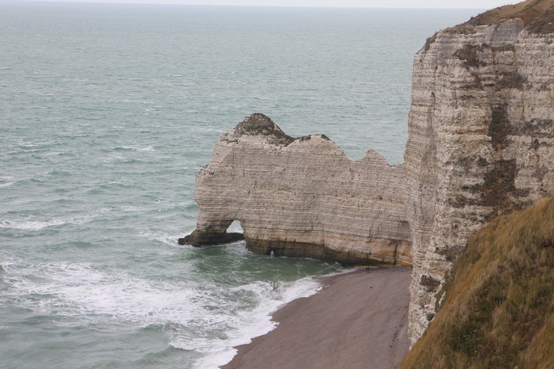 Filming at Ertretat, EOS Monet © EXHIBITION ON SCREEN